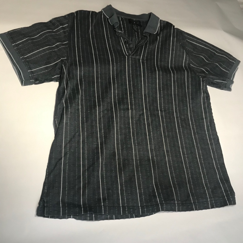 Van Heusen Men’s button shirt